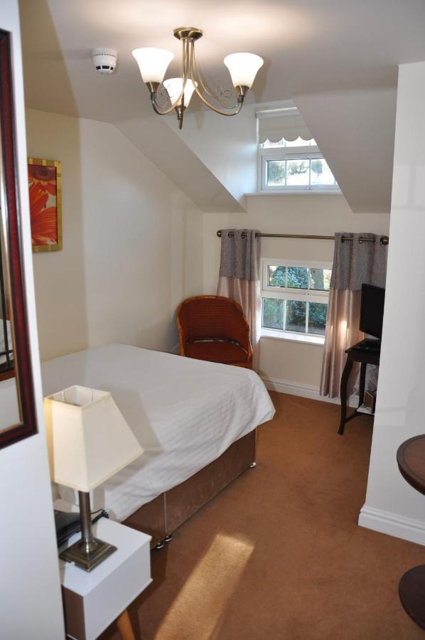 The Upper House 4*