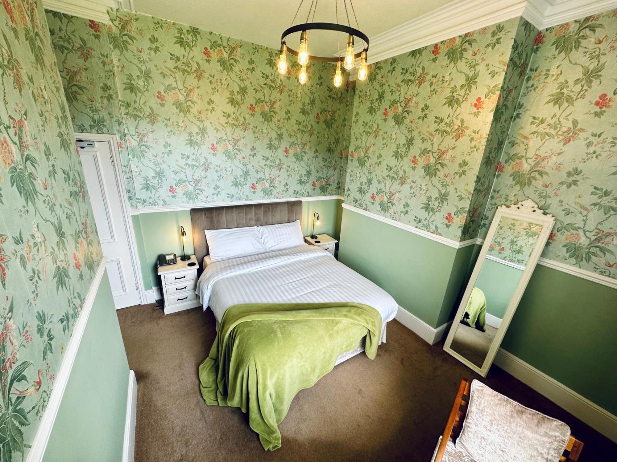 The Upper House Hotel 4*